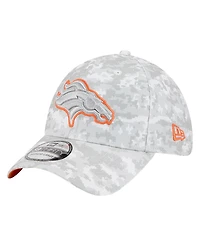 New Era Men's White Denver Broncos 2025 Salute to Service Digital Camo Fan Pack 39THIRTY Flex Hat