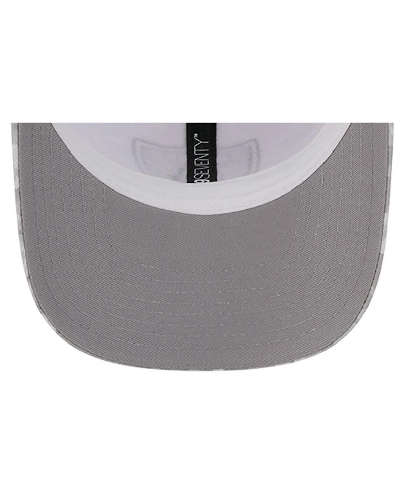 New Era Men's White Las Vegas Raiders Salute to Service Fan Pack 9SEVENTY Trucker Adjustable Hat