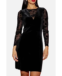 Yumi Women's Fitted Velvet Dress