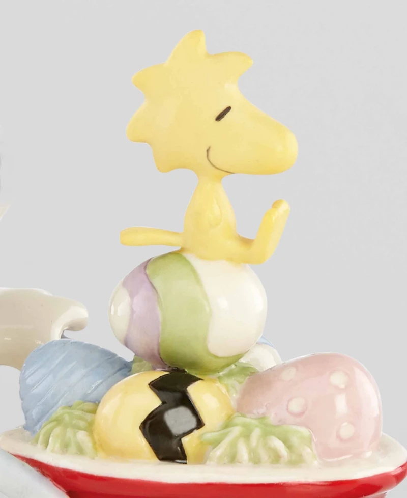 Lenox Snoopy Easter Egg Delivery Figurine