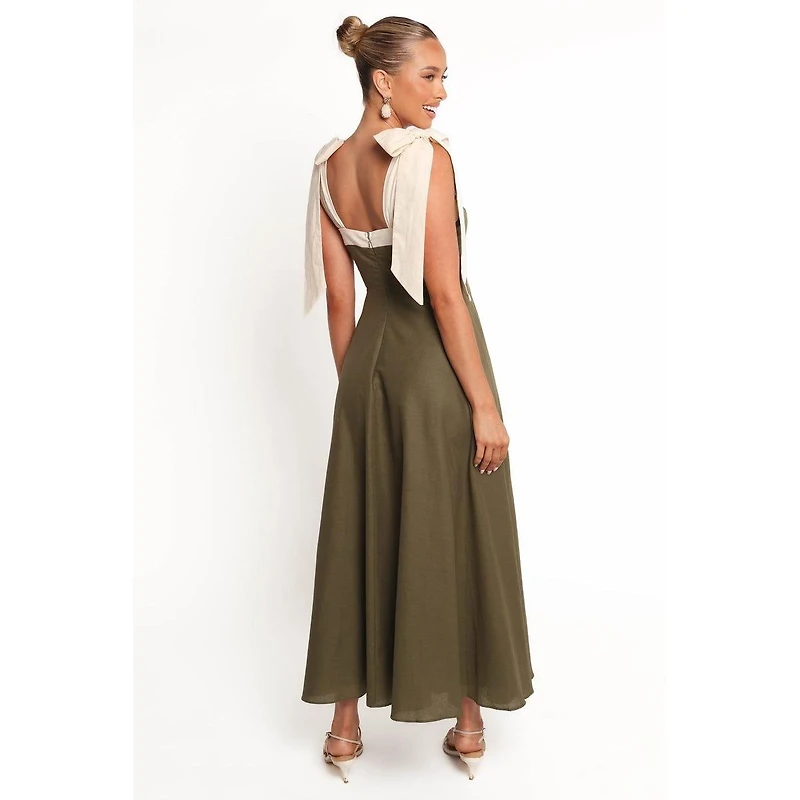 Petal and Pup Women's Olinda Midi Dress.