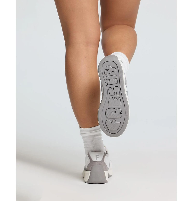 Freshy Women's Supafly Lites Sneaker