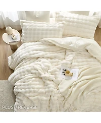 Coma Inducer Chunky Bunny on a Snowday Plush Reverse 3-Pc. Oversized Comforter Set, Fluffy White