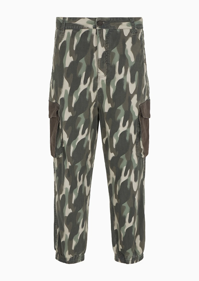 A|X Armani Exchange Men's Men's Tapered Camo-Print Cargo Pants