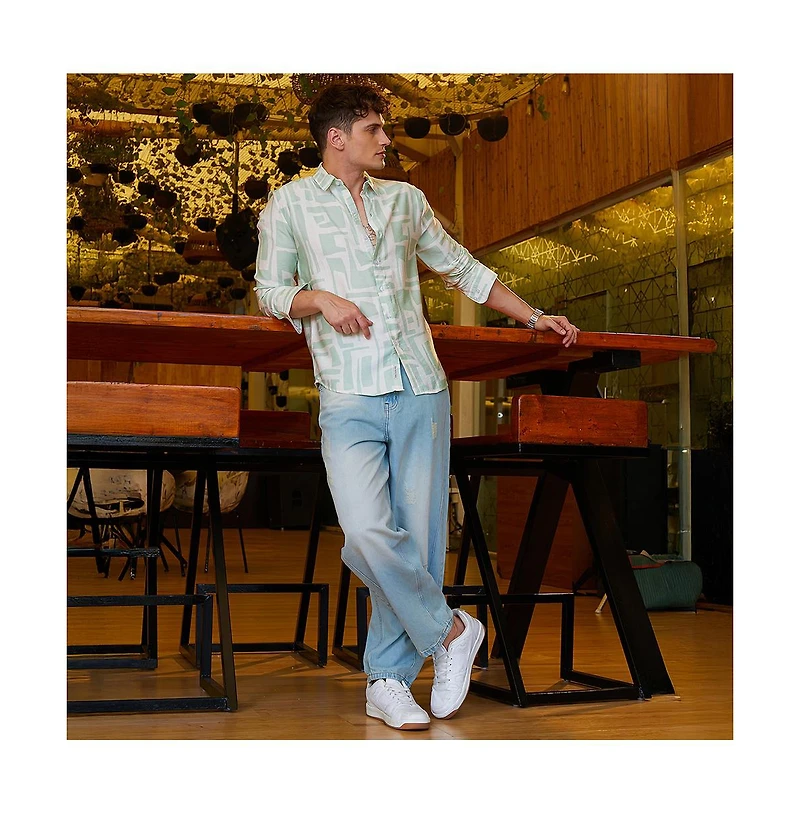 Campus Sutra Men's Abstract-Deco Regular Shirt