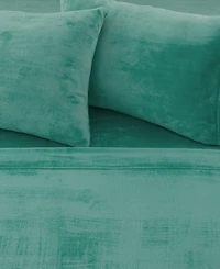 Linery & Co. Ultra-Soft Velvet Plush Solid Sheet Set