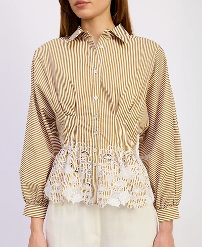 En Saison Women's Juliette Spread Collar Top