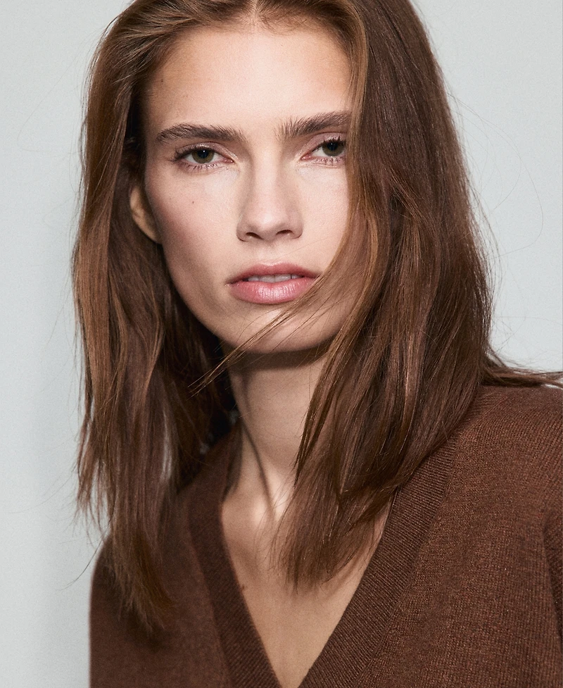 Mango Women's Fine-Knit V-Neck Sweater