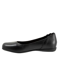 Trotters Women's Sunny Flat