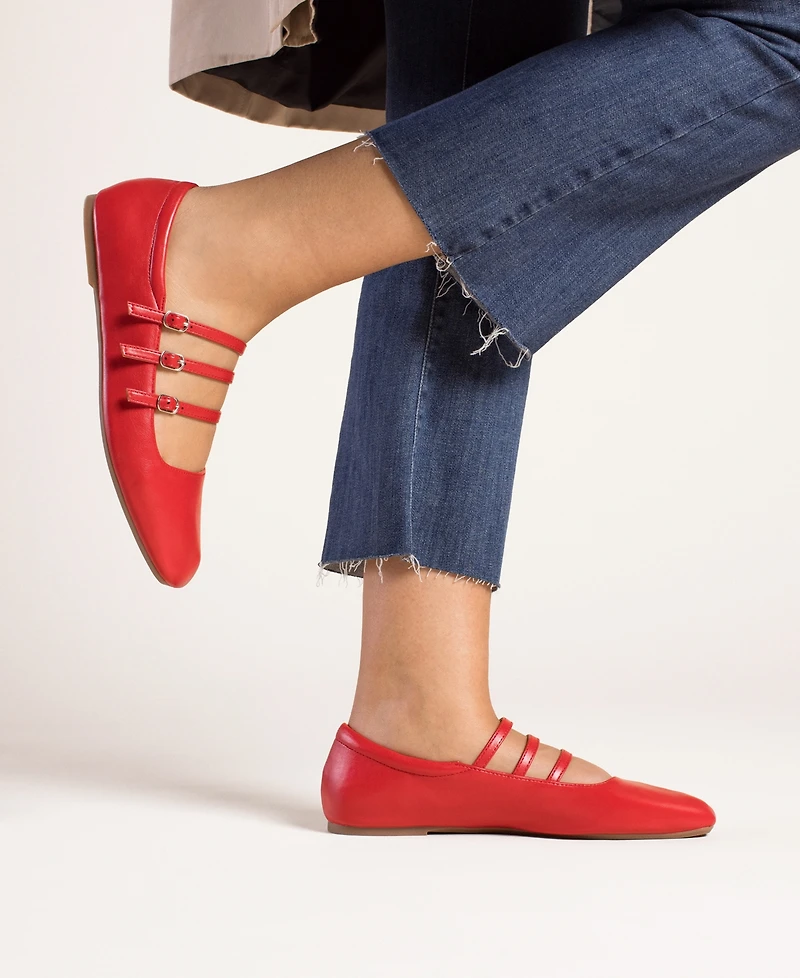 Journee Collection Women's Darlin Multi Strap Mary Jane Square Toe Flats