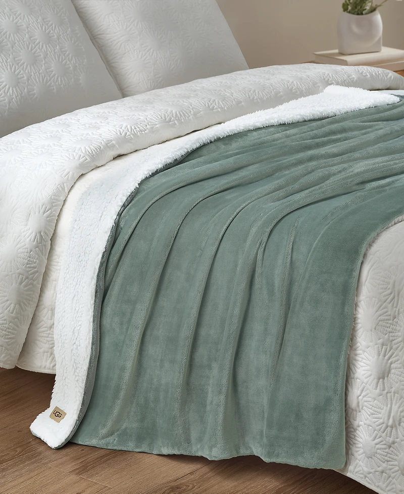 Ugg Avery Reversible Throw, 50" x 70"