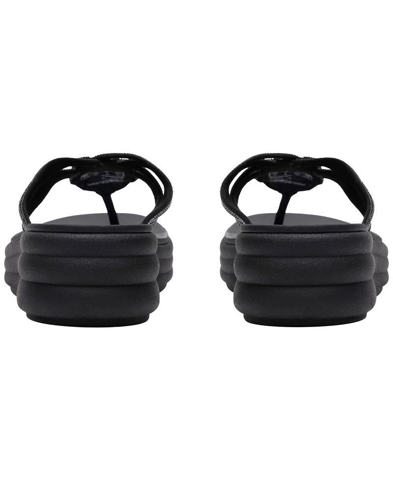 Clarks Women's Cloudsteppers Drift Gem Round Toe Sandals