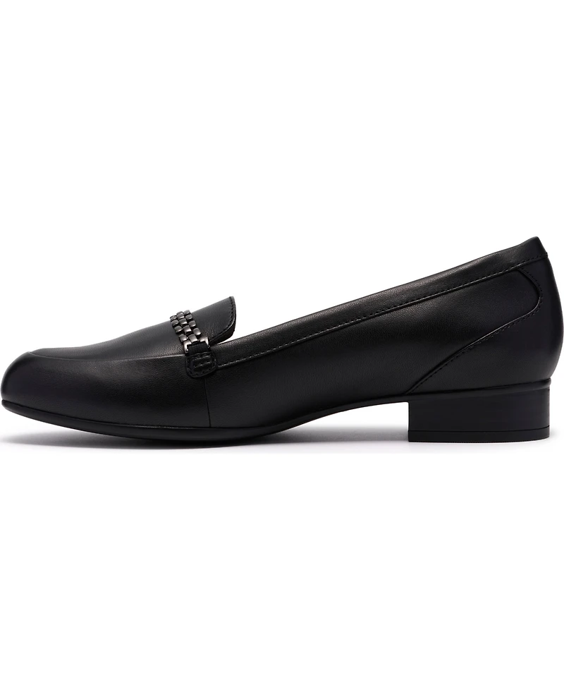 Clarks Women's Juliet Mia Round Toe Dress Loafers