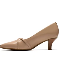 Clarks Women's Kepley Star Kitten Heel Dress Pumps