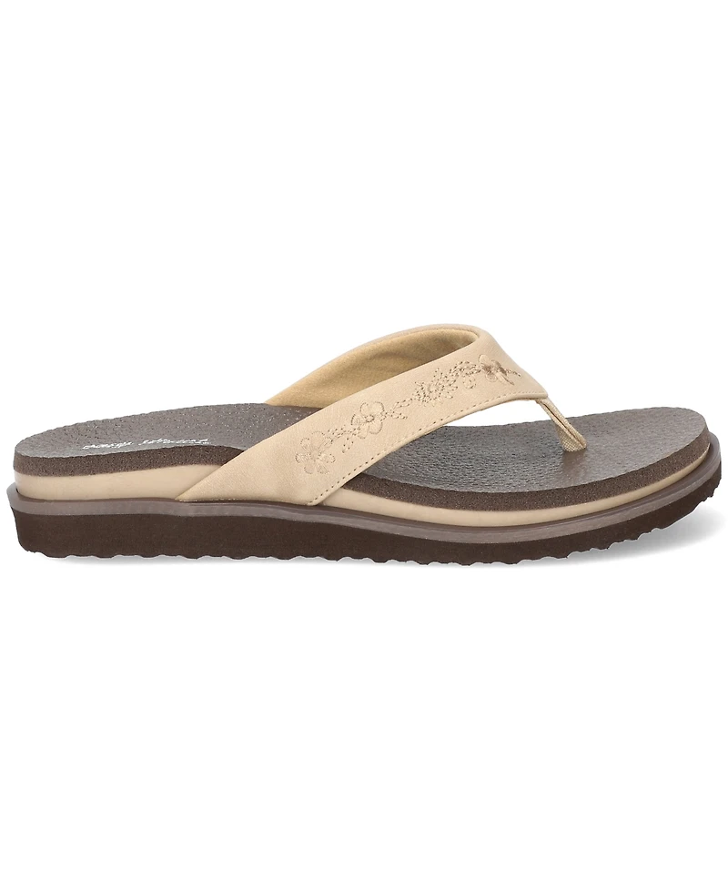 Easy Street Women's Wanderlust Thong Sandals
