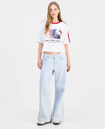 Vanilla Star Juniors' Embroidered Wide-Leg Jeans