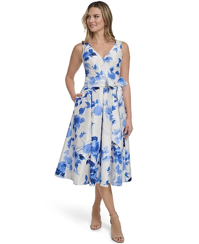 Jessica Howard Women's Sleeveless V-Neck Cocktail Dress