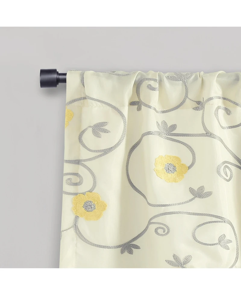 Lush Decor Royal Garden 18" x 42