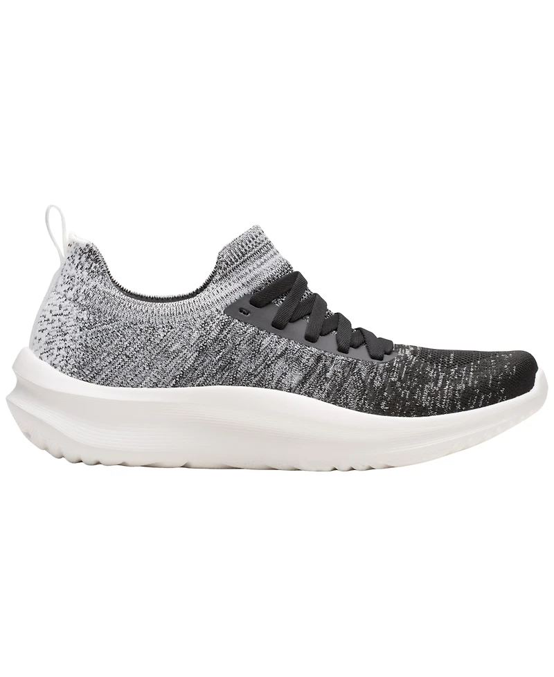 Clarks Women's Cloudsteppers Solevana Lace Round Toe Sneakers