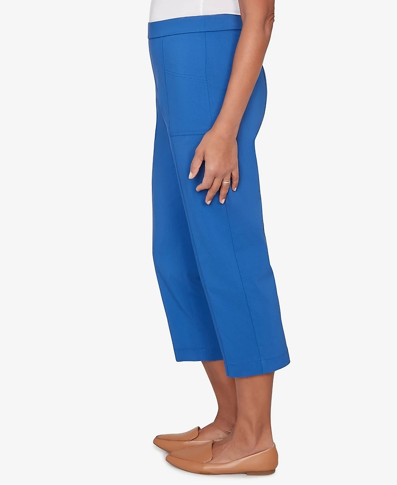 Alfred Dunner Women's The Royal Treatment Relaxed Flat Front Patch Pocket Capri