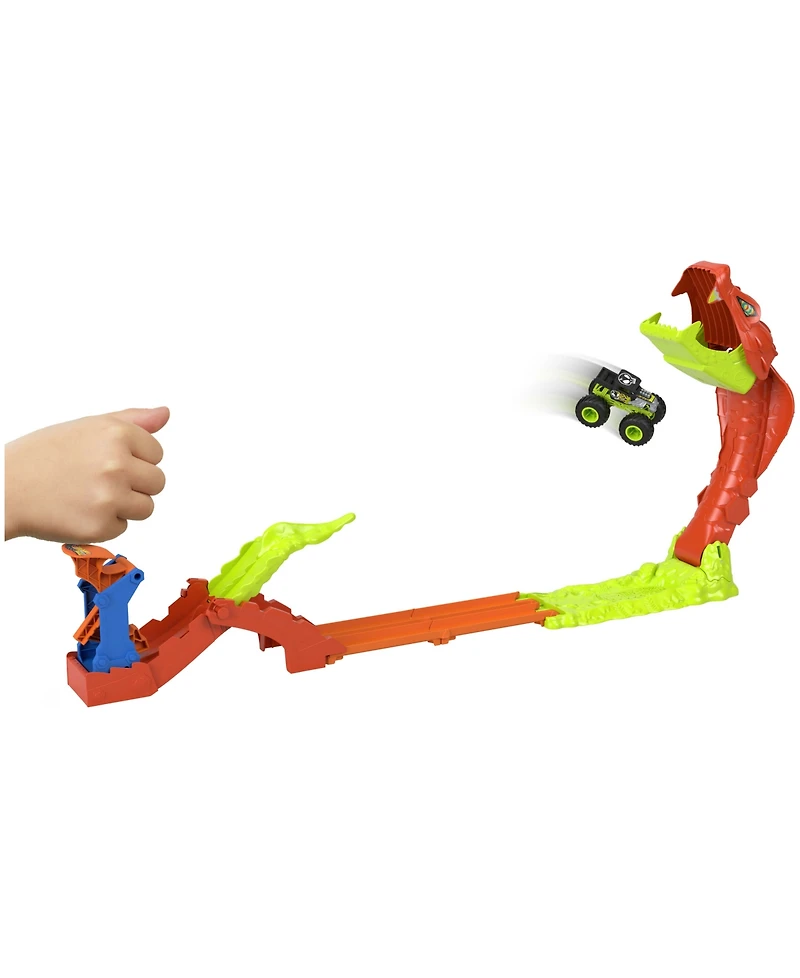 Hot Wheels Monster Trucks Snake Slam Takedown Playset