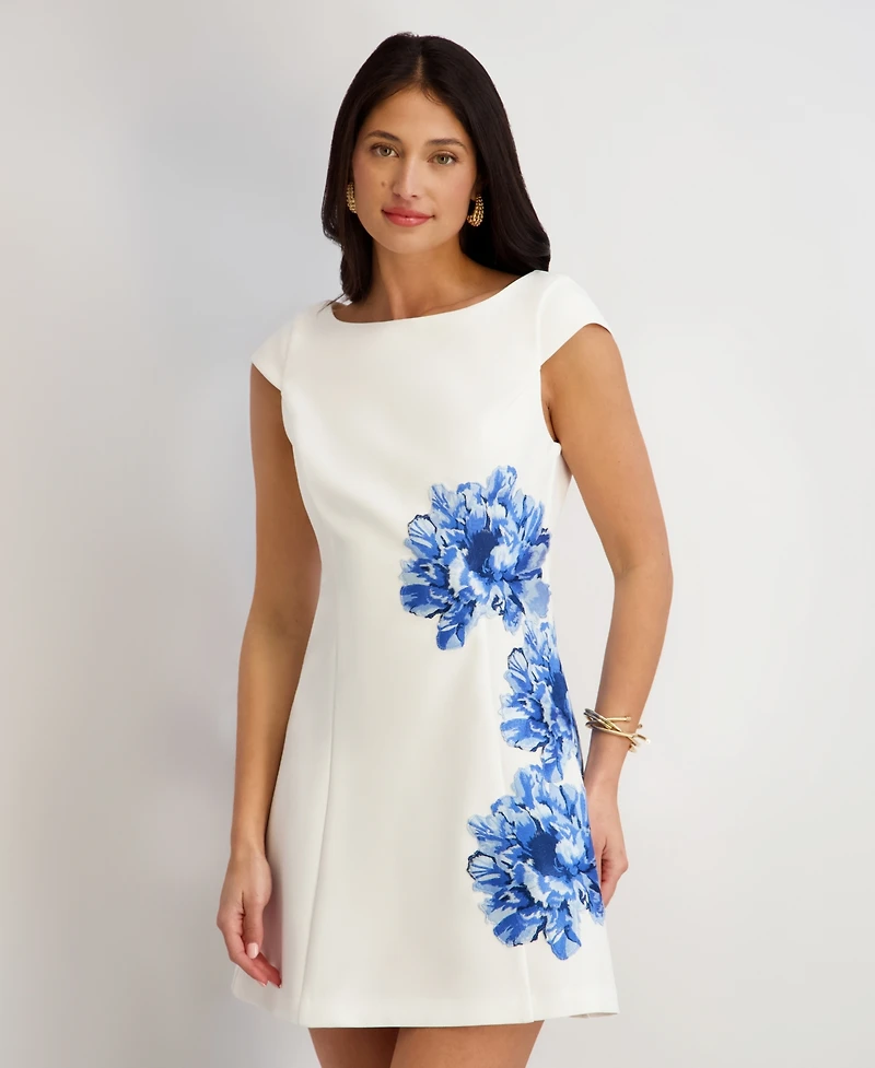 Siena Women's Bonded Boat Neck Embroidered Dress