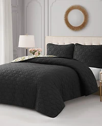 Juicy Couture Cheetah Doodle Hearts Reversible 3-Pc. Quilt Set