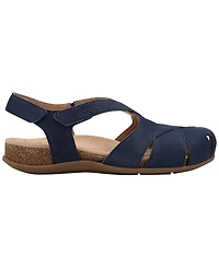 Earth Women's Brentia Leather Criss-Cross Flat Sandals