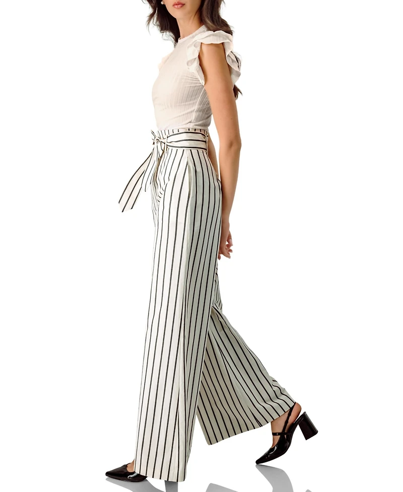 Ivonne Women's Ribbed Straight Top With Ruffles