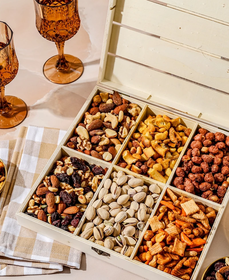 Bonnie & Pop Easter Nut Crate, 6 sections