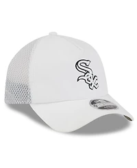 New Era Men's White Chicago White Sox 2026 Batting Practice Apex 9FORTY Adjustable Trucker Hat