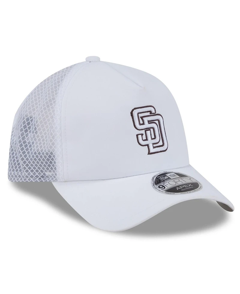 New Era Men's White San Diego Padres 2026 Batting Practice Apex 9FORTY Adjustable Trucker Hat