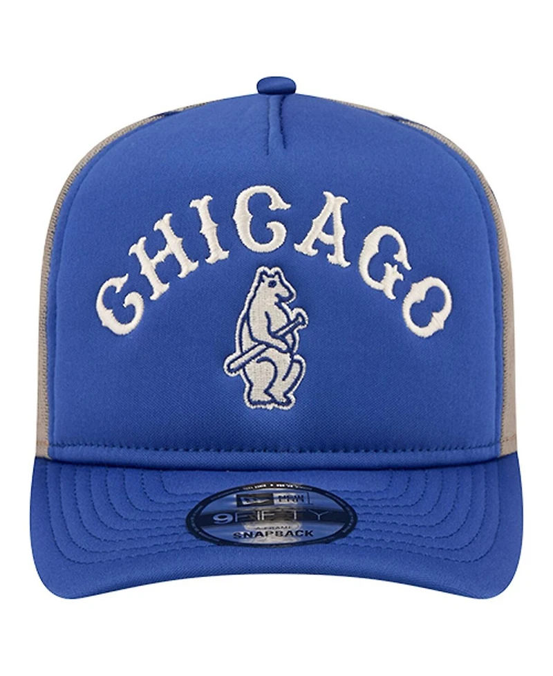 New Era Men's Royal Chicago Cubs Vintage Arched Foam Front 9FIFTY A-Frame Adjustable Trucker Hat