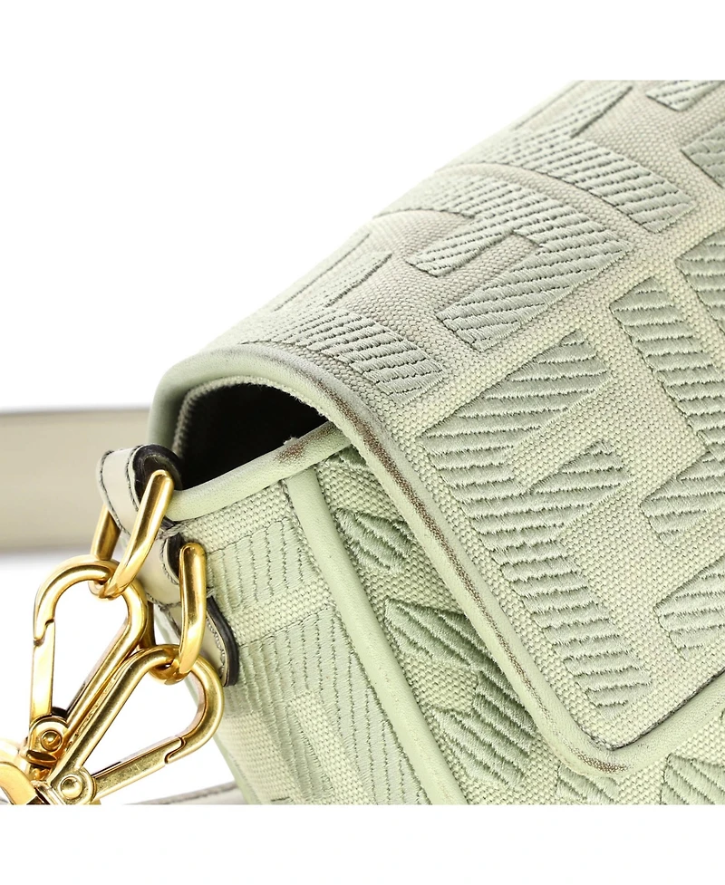 Pre-Owned Fendi Medium Baguette Nm Bag Zucca Embroidered Canvas