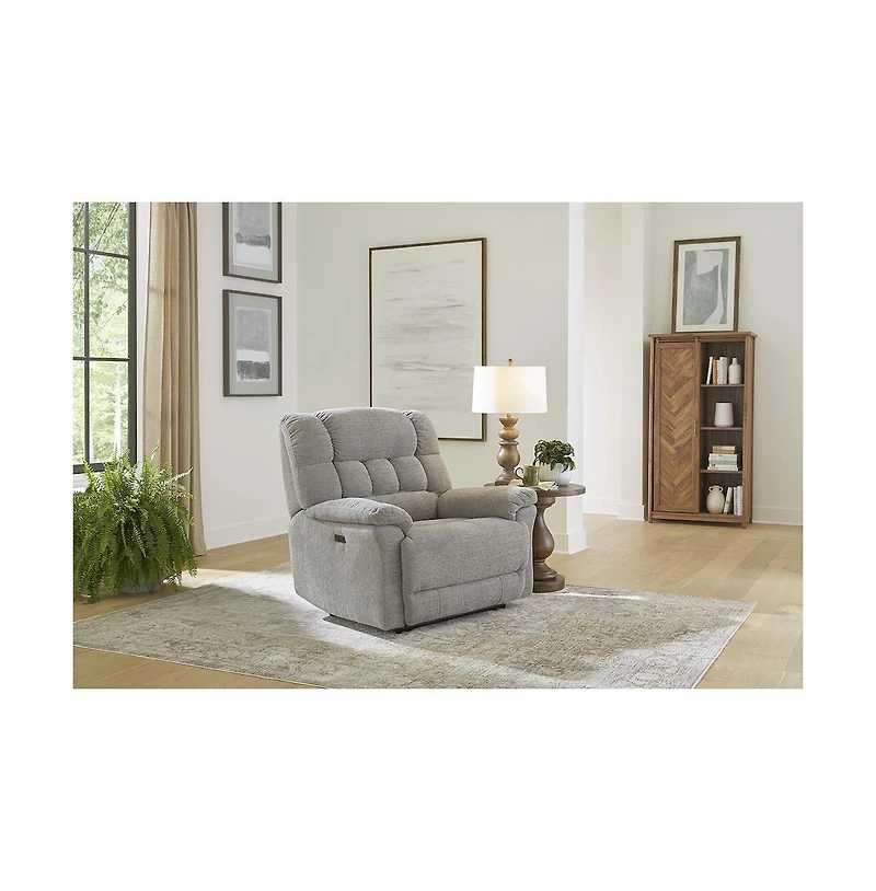 Heartland Furniture Oversized Recliner Chair Heavy Duty Recliners with Wide Seat