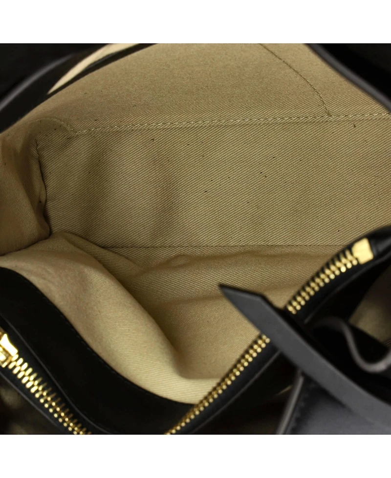 Pre-Owned Chloe Small Faye Day Bag Leather