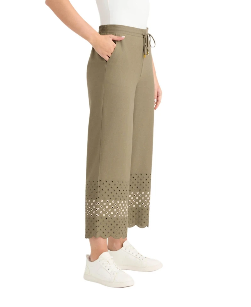 Ellen Tracy Women's Cropped Pant with Scallop Eyelet Hem