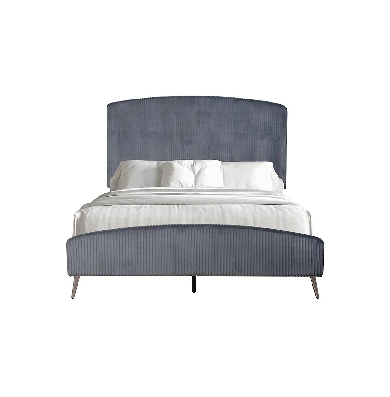 New Classic Furniture Kailani Wood Queen Bed
