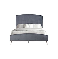 New Classic Furniture Kailani Wood Queen Bed