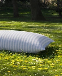Hunter Designer Rectangular Outdoor Decorative Pillow, 14" x 24"