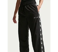 Nike Women's Sportswear Classic Mid-Rise Woven Pants