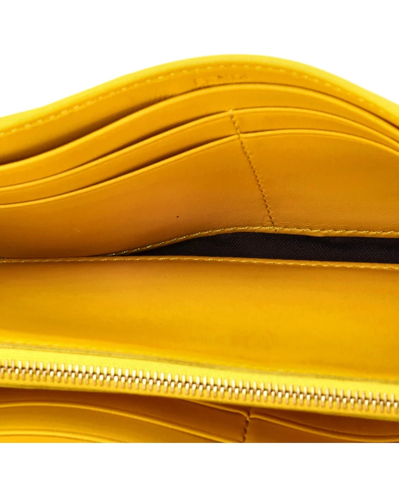 Pre-Owned Fendi Baguette Continental Wallet Zucca Embossed Leather