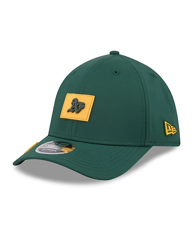 New Era Men's Green Athletics 2026 Clubhouse M-Crown 39THIRTY Flex Hat