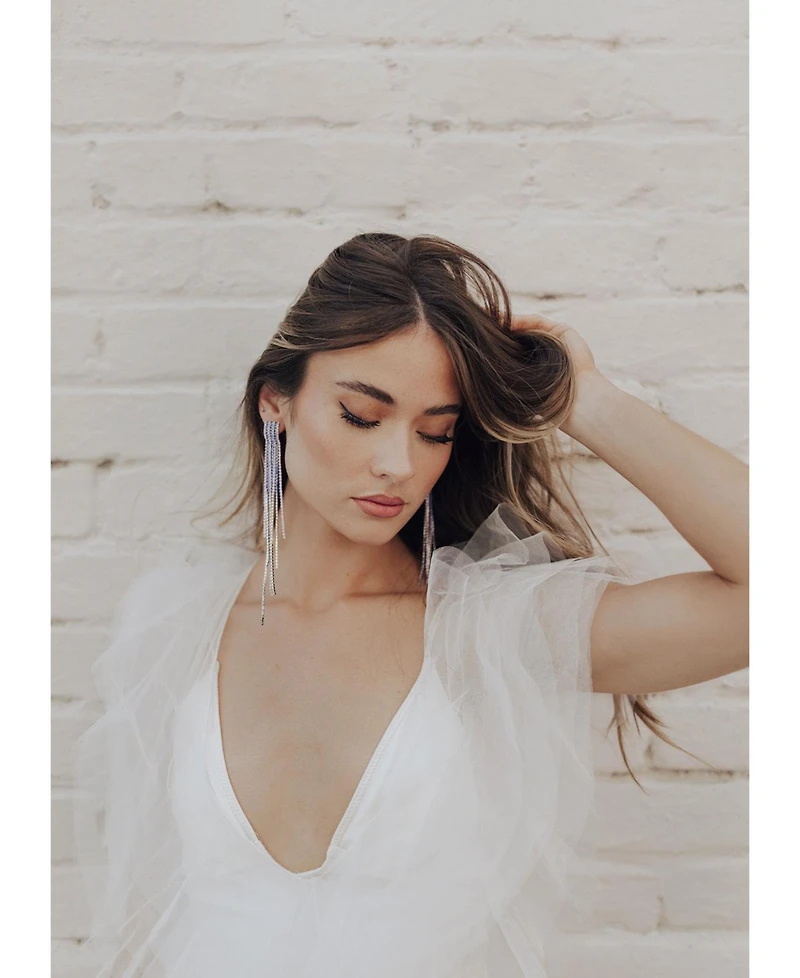 Untamed Petals Women's Baltic Drop