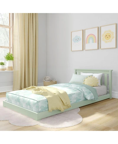 Max & Lily Classic Floor Bed, Twin
