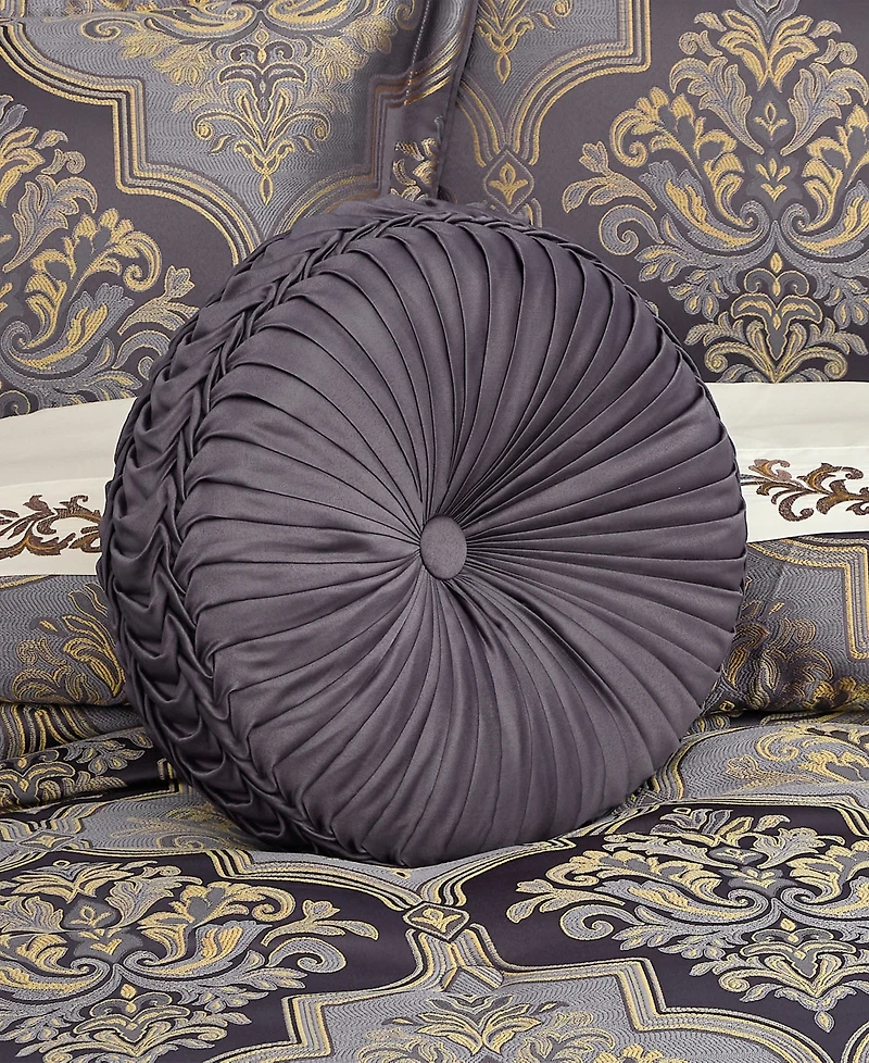 Five Queens Court Manchester Tufted Round Decorative Pillow, 15" x 15"