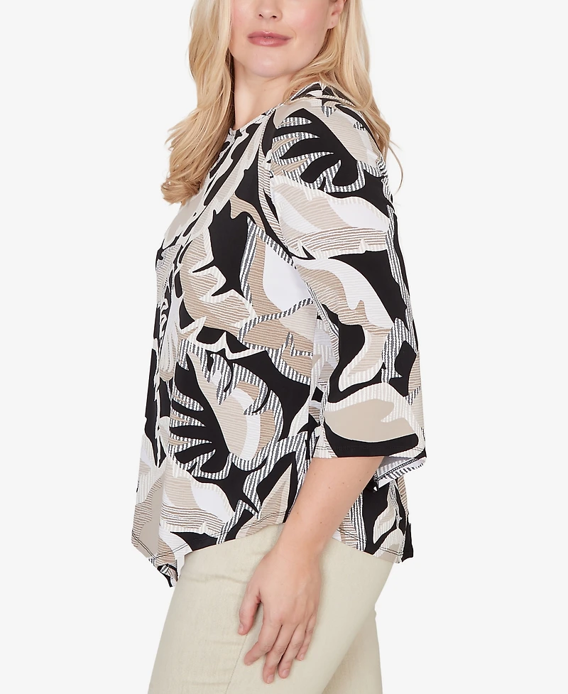 Alfred Dunner Petite Detail Driven Texture Leaves Pointed Hem Top with Necklace
