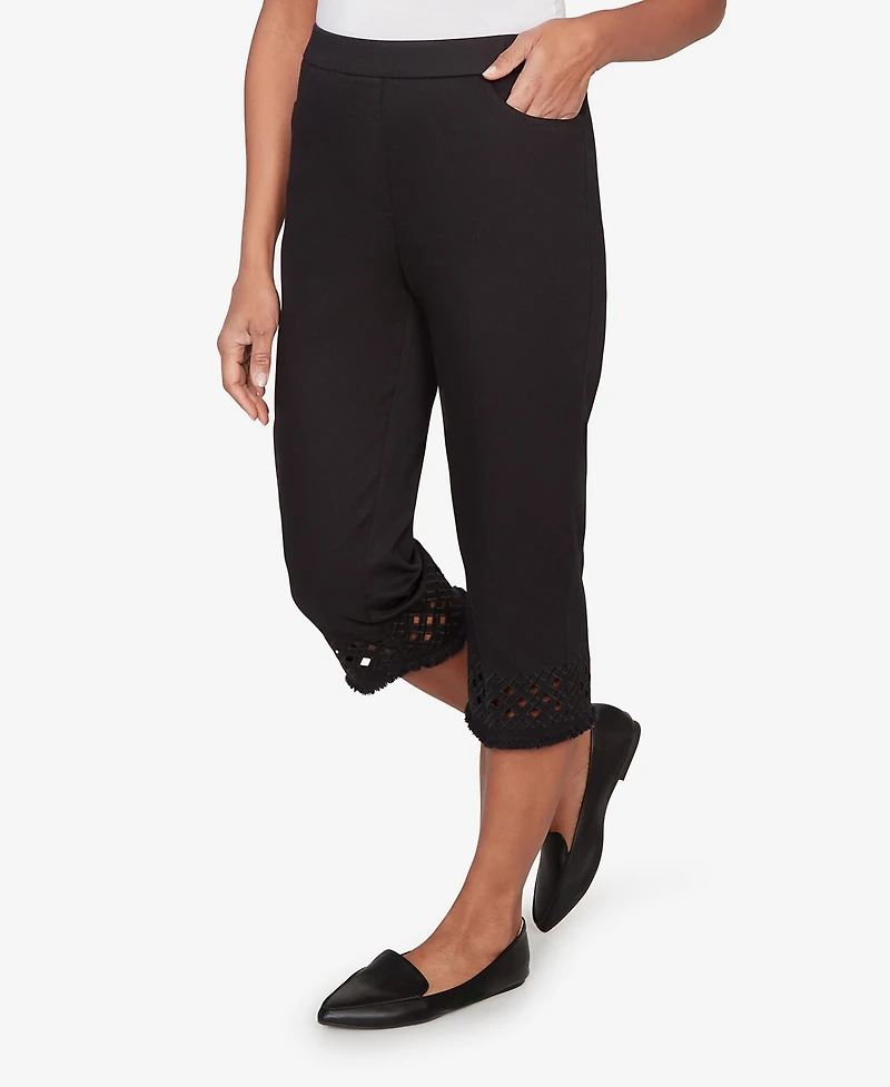 Alfred Dunner Petite Detail Driven Geometric Cut-Out Flat Front Capri Pants