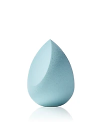 Free Double Wear Foundation Blender Brush with any Double Wear Foundation purchase