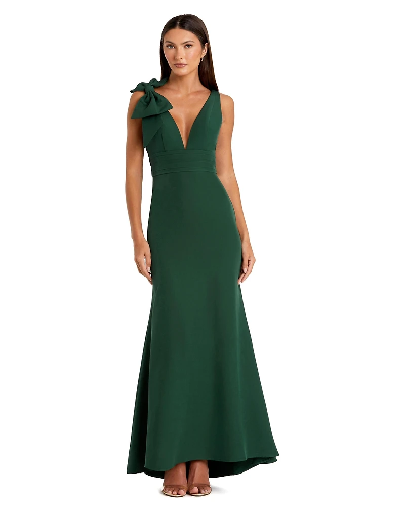 Mac Duggal Women's Petite Sleeveless V Neck Bow Detail Mermaid Gown